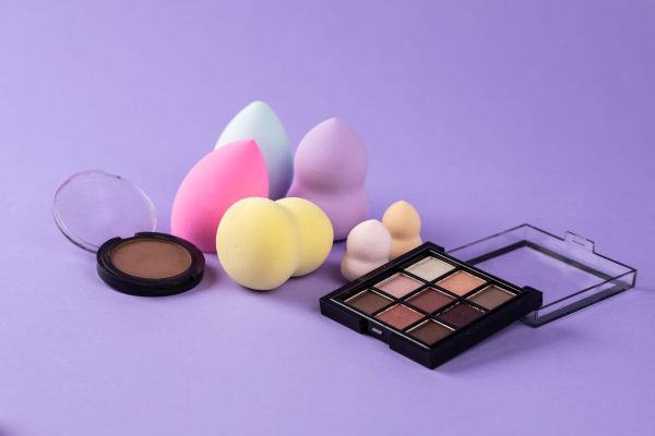 Les secrets des éponges de maquillage pour un teint parfait